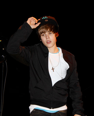 Justin Bieber 9